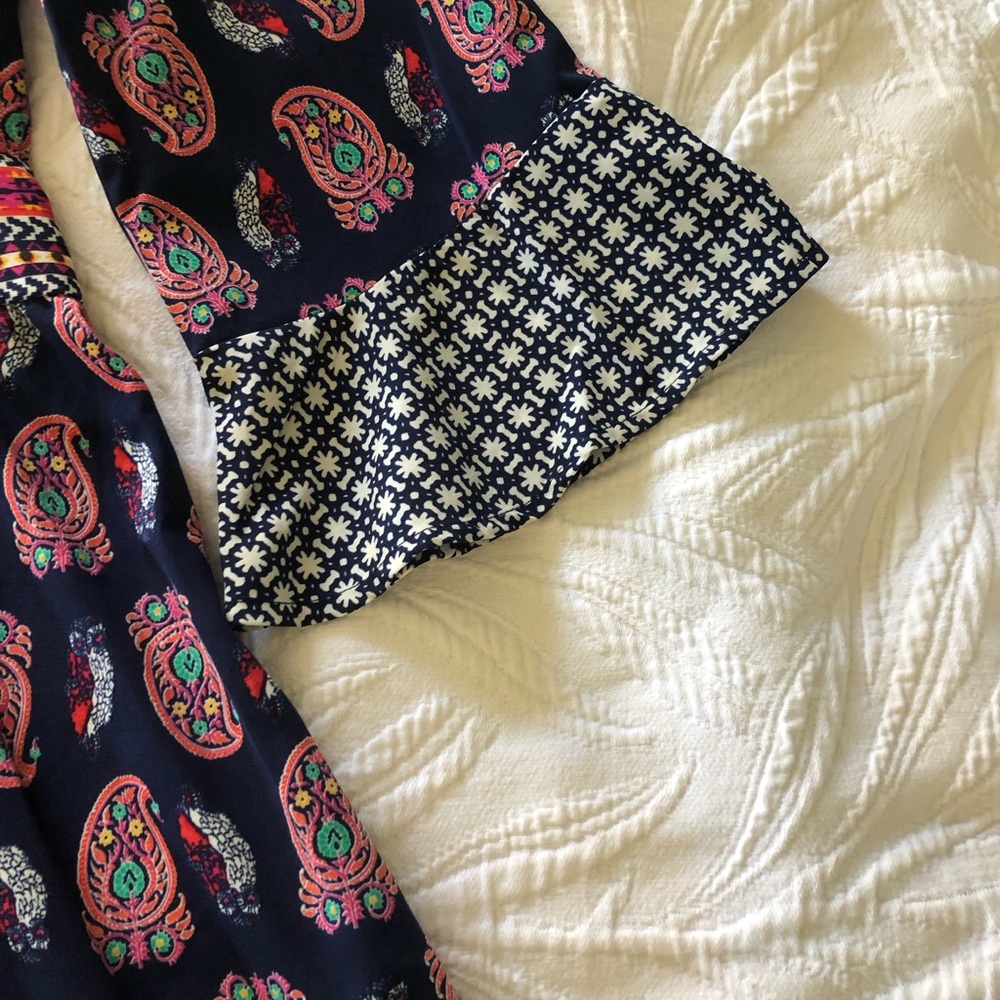 Patterned Dress - Picture 3 of 3